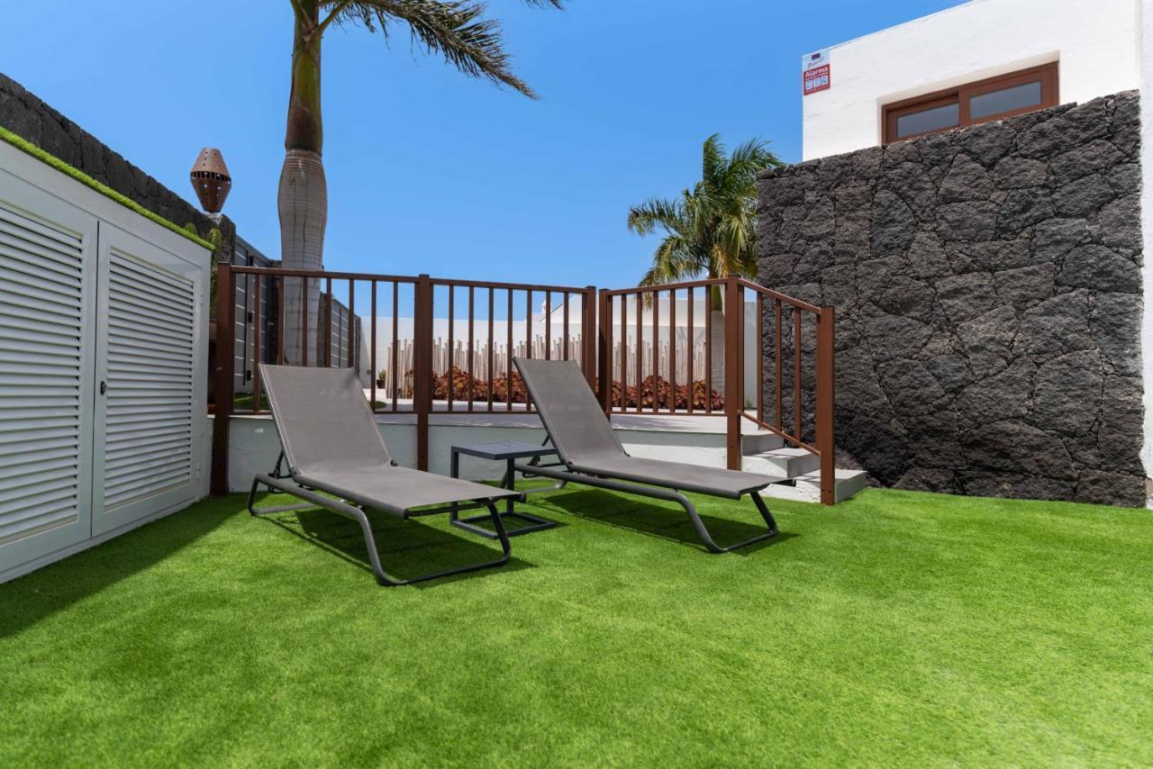 Villa Sea Breeze Jarea Playa Blanca  Exteriör bild